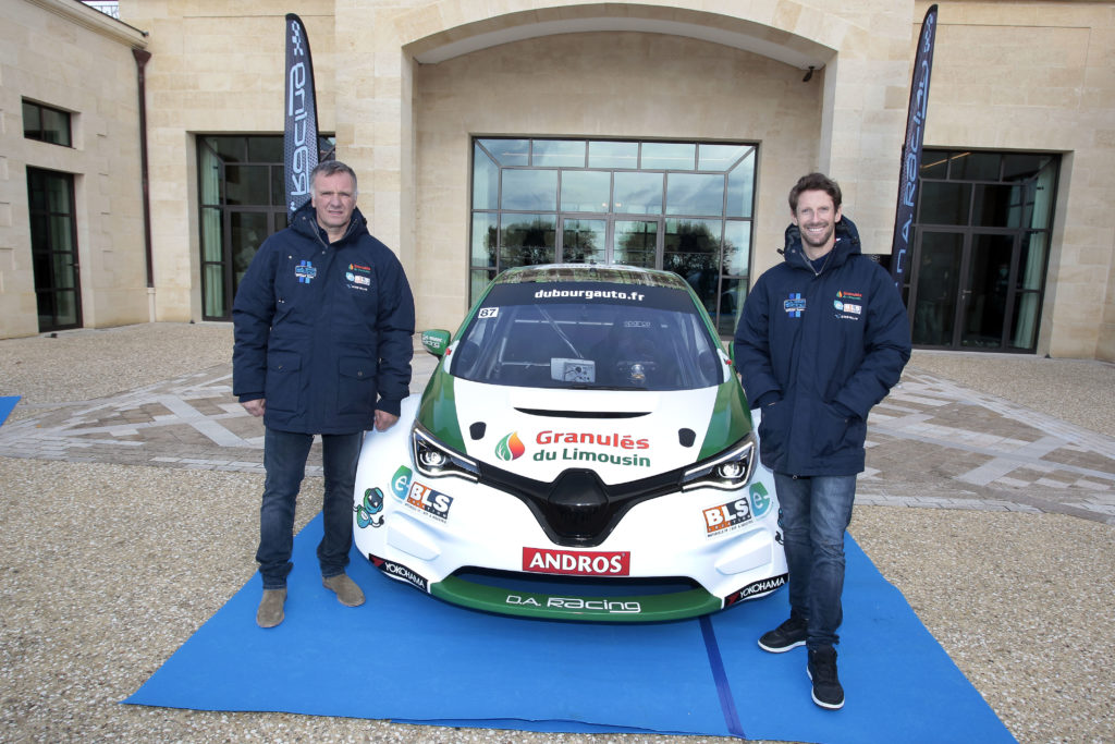 Présentation du team DA RACING à Chateau Pavie.